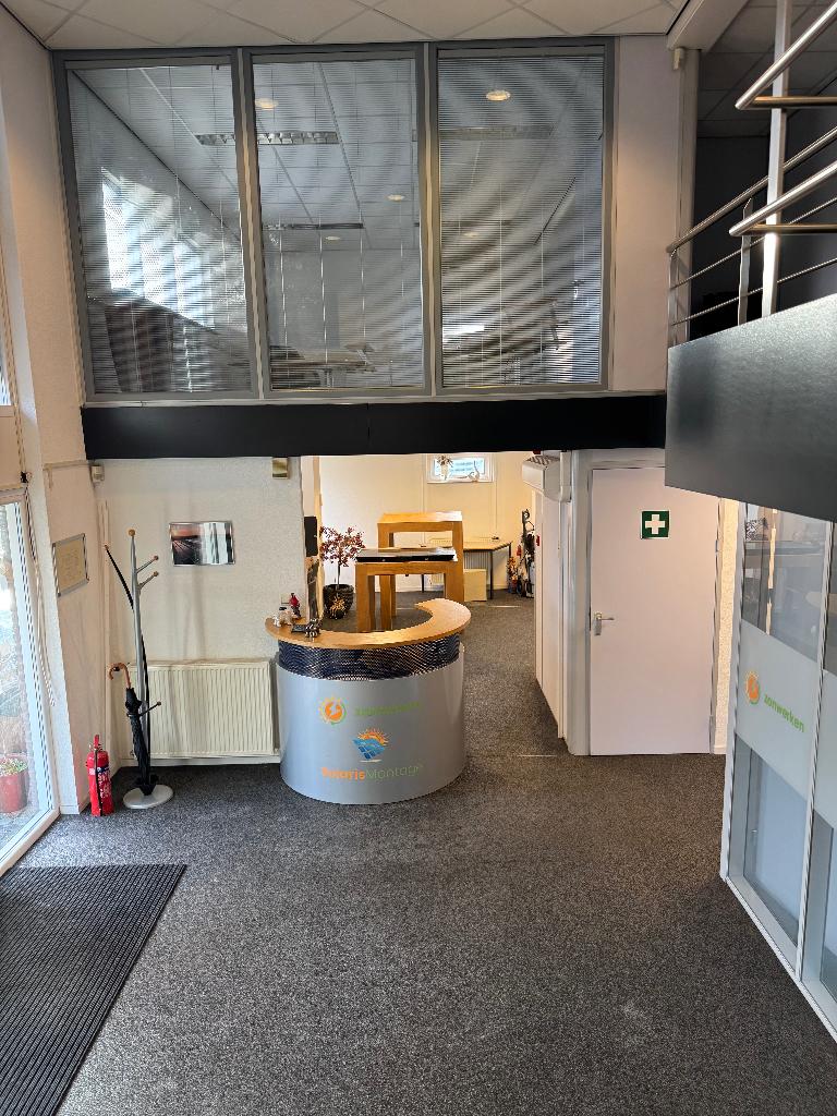 Representatieve kantoorruimtes te huur in Hoogeveen, 1083 m², Huur, Bedrijfsruimte