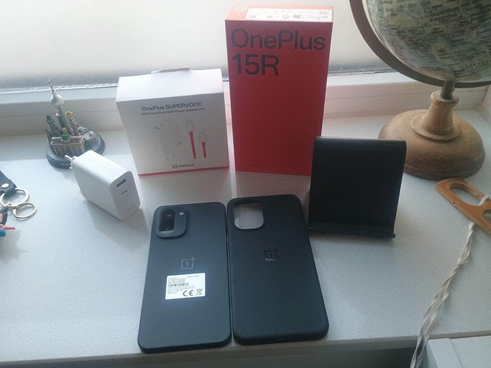 OnePlus 15R Zwart 512GB met accessoires en factuur, Telecommunicatie, Mobiele telefoons | Overige merken, Ophalen of Verzenden
