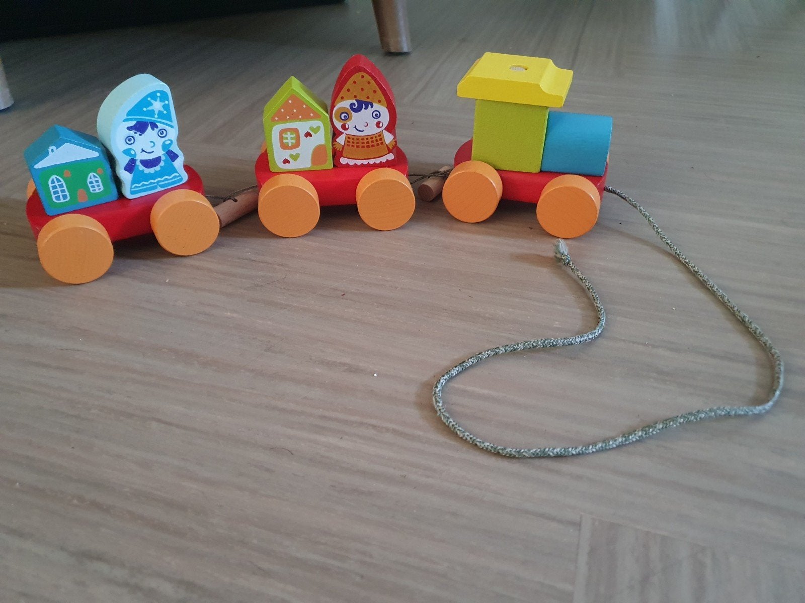 Cubika Houten Trein met blokken - Trekspeelgoed, Ophalen of Verzenden, Zo goed als nieuw, Duw- of Trekspeelgoed