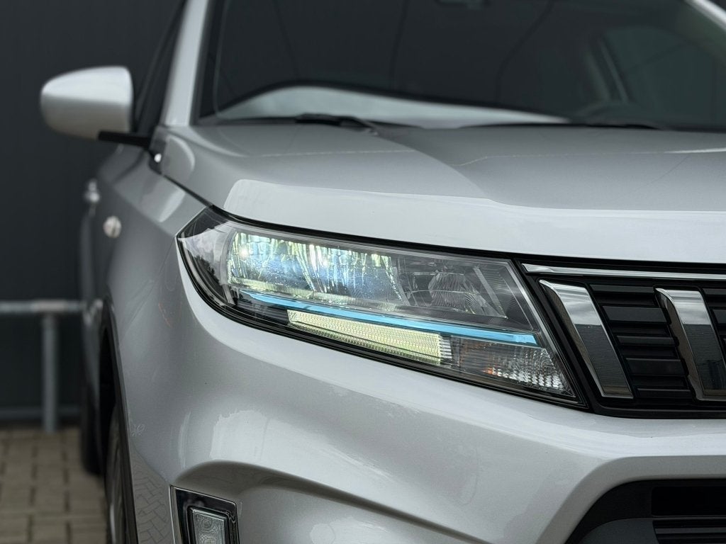 Foto 3 van Suzuki Vitara 1.4 Automaat BoosterJet Hybrid Select