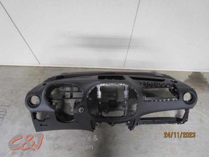Dashboard van een Mercedes Vito, Gebruikt, -, Ophalen of Verzenden, -