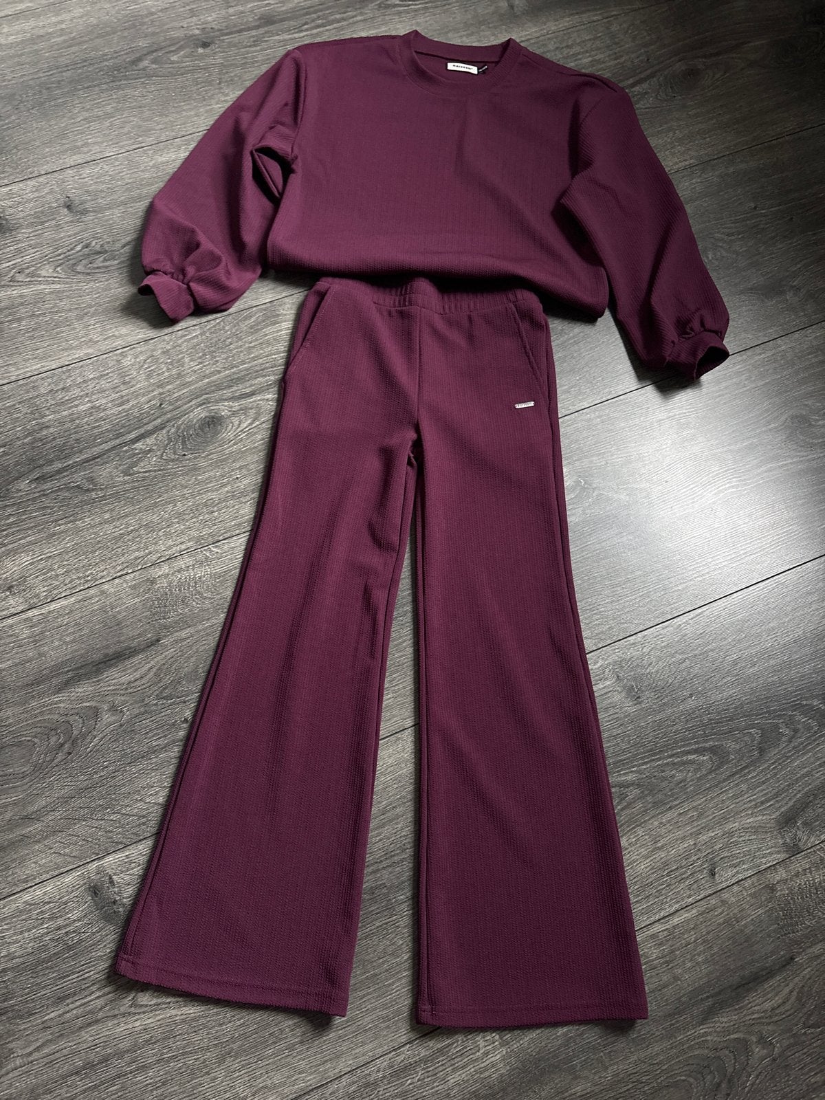 Raizzed Aubergine Set: Top (152) & Flared Broek (140), Ophalen of Verzenden, Zo goed als nieuw, Meisje