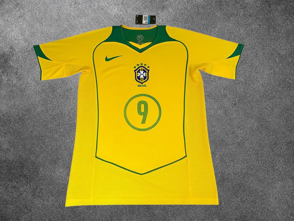 Brazilië 2004 Ronaldo shirt maat M, Sport en Fitness, Voetbal, Maat M, Ophalen of Verzenden, Nieuw, Shirt