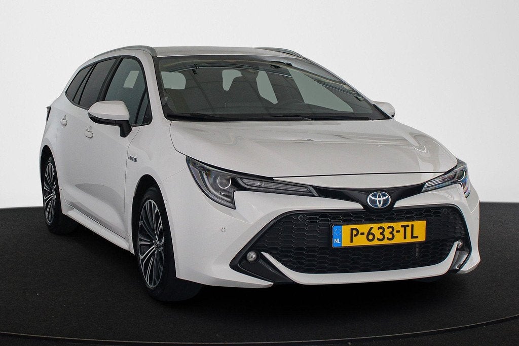 Toyota Corolla Touring Sports 2.0 Hybrid Dynamic Achteruitri, 1345 kg, 450 kg, Gebruikt, 4 cilinders