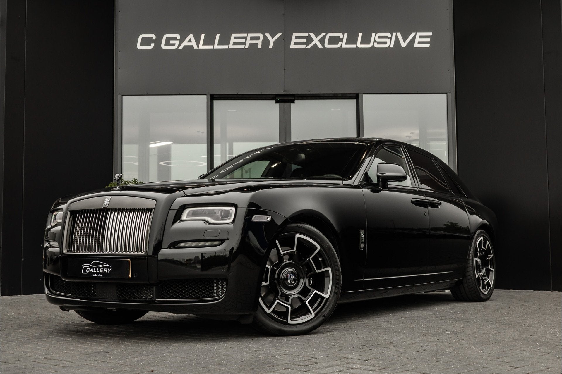 Rolls-Royce Ghost 6.6 V12 - Sterrenhemel | Bespoke Audio | S, Auto's, Rolls-Royce, Automaat, Achterwielaandrijving, Gebruikt, Zwart