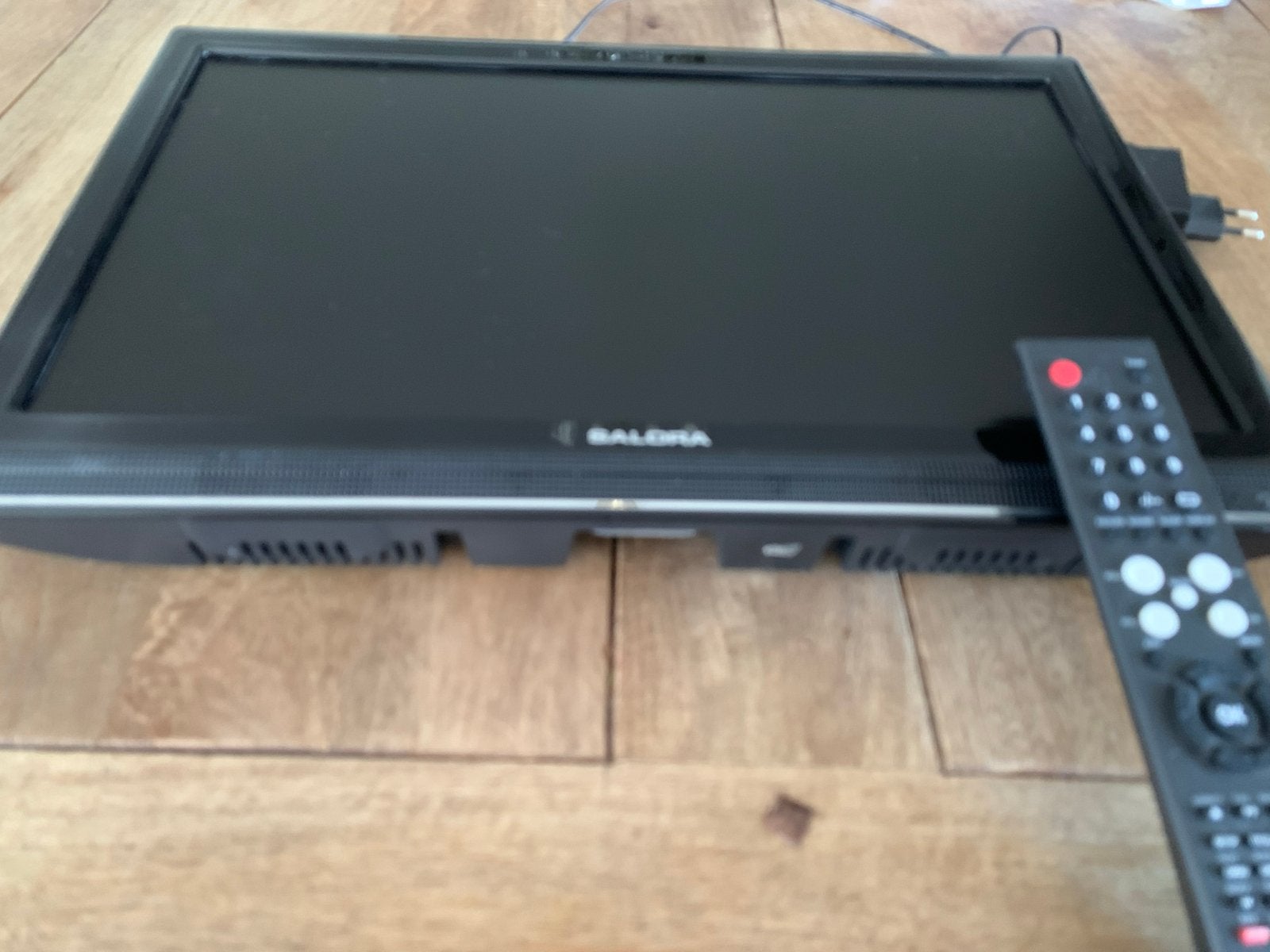 Baldora 19 inch HD Ready LED/LCD TV  voor camper /caravan, 50 Hz, HD Ready (720p), 40 tot 60 cm, Ophalen