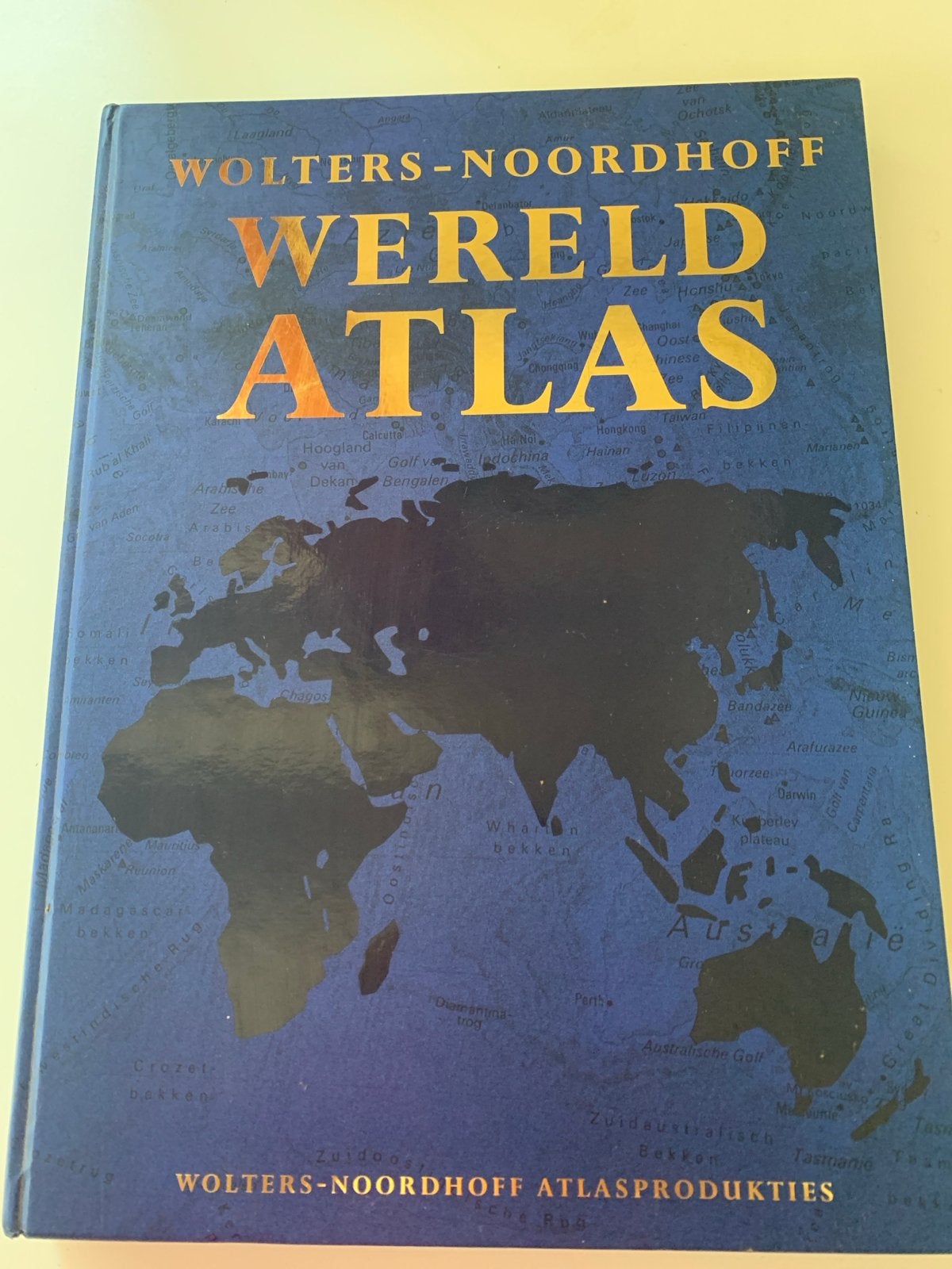 Wolters-Noordhoff Wereldatlas - Gedetailleerde Kaarten, Gelezen, Overige atlassen, Ophalen of Verzenden, 1800 tot 2000