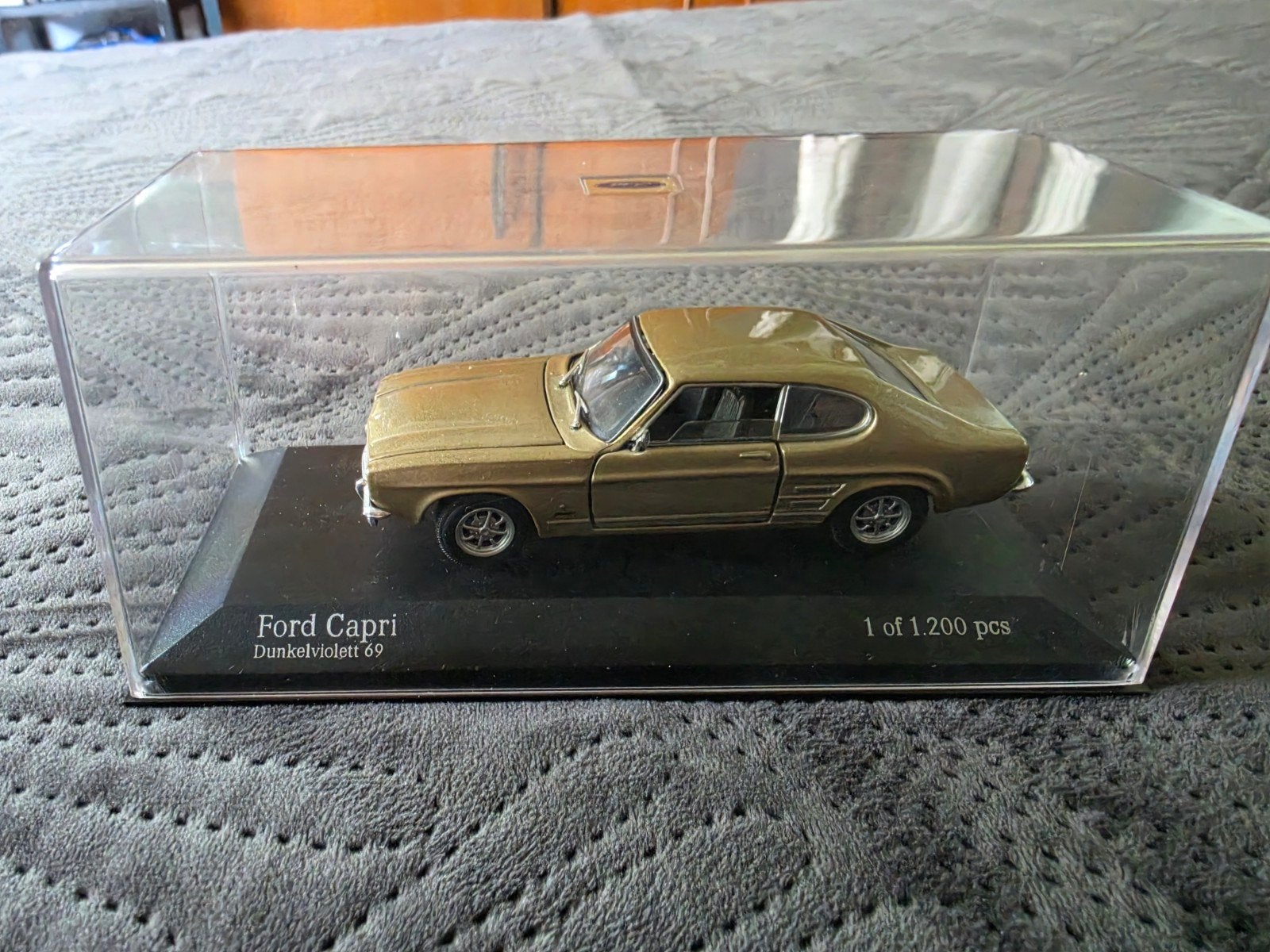 Minichamps Ford Capri Dunkelviolett 69 - 1 van 1.200 stuks, Ophalen of Verzenden, Nieuw, Auto, MiniChamps