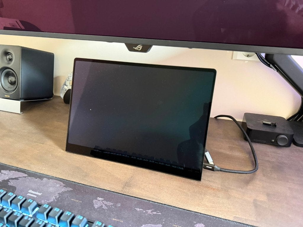 Portable OLED monitor | 120Hz, 3K, 2880x1800, Nieuwstaat!!, 101 t/m 150 Hz, HDMI, Overige typen, Ingebouwde speakers