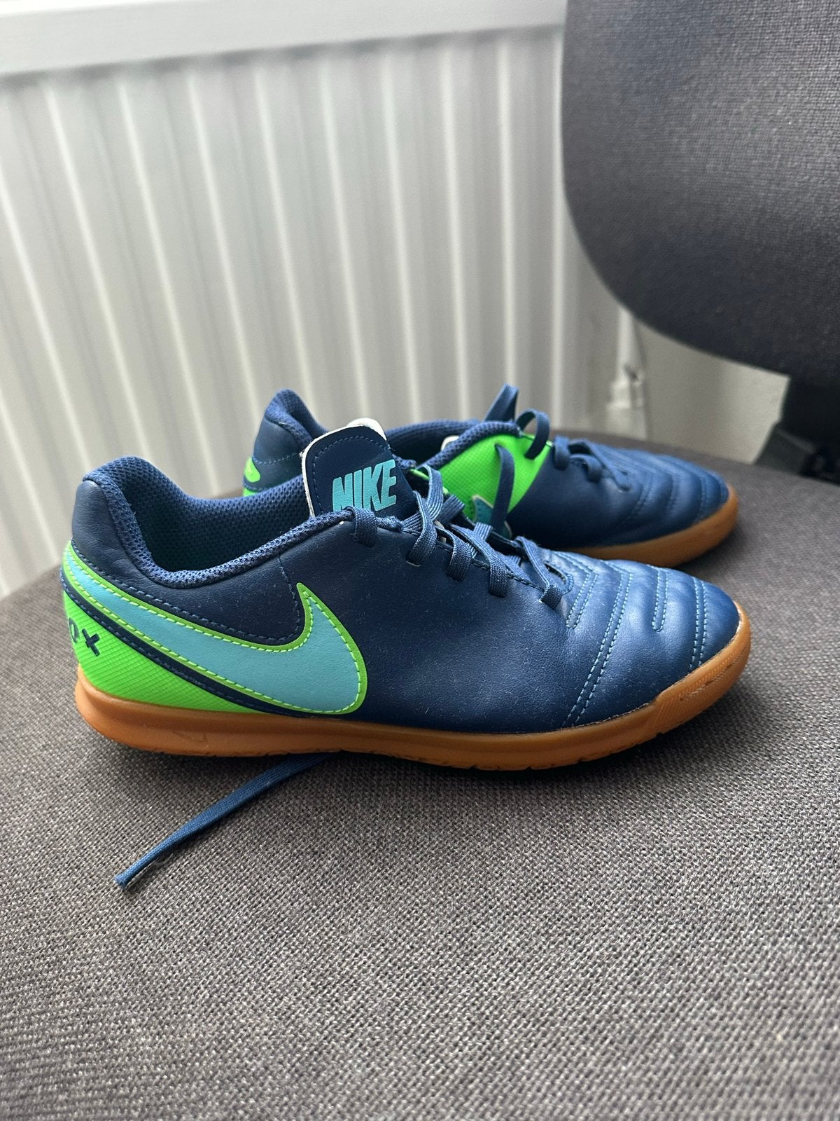Nike sportschoenen  maat 34, Gebruikt, Ophalen of Verzenden, Jongen of Meisje, Sportschoenen