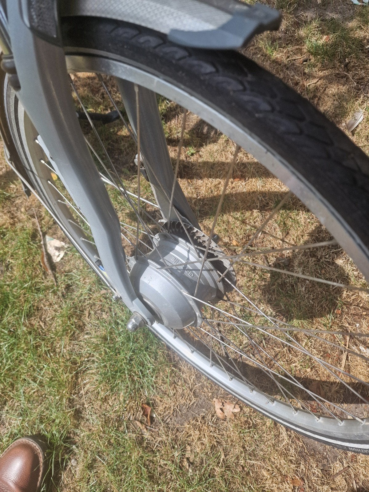 Gazelle elektrische fiets voorwiel 8 pins aansluiting , z.g., Ophalen of Verzenden, Zo goed als nieuw, Gazelle, Elektrische fiets