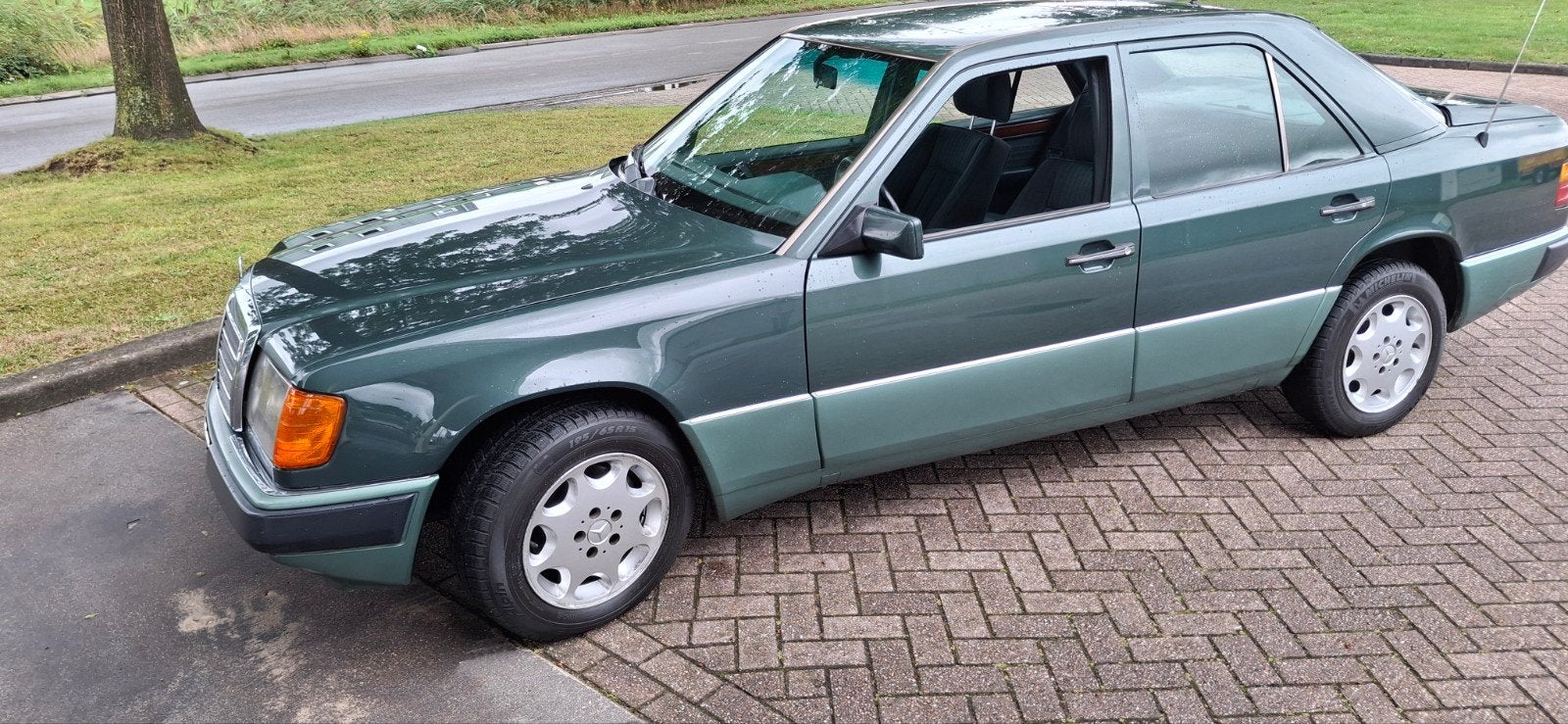 Mercedes-Benz 200-Serie 3.0 300 D Turbo AUT 1990 Groen, Auto's, Automaat, 2996 cc, Diesel, Vierwielaandrijving