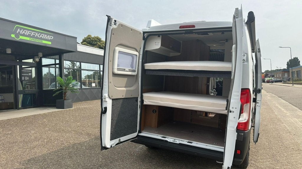 VANTourer 600 D Multivan met 6 slaapplaatsen en Truma diesel, Ringverwarming, Particulier, Koelkast, Tot en met 6