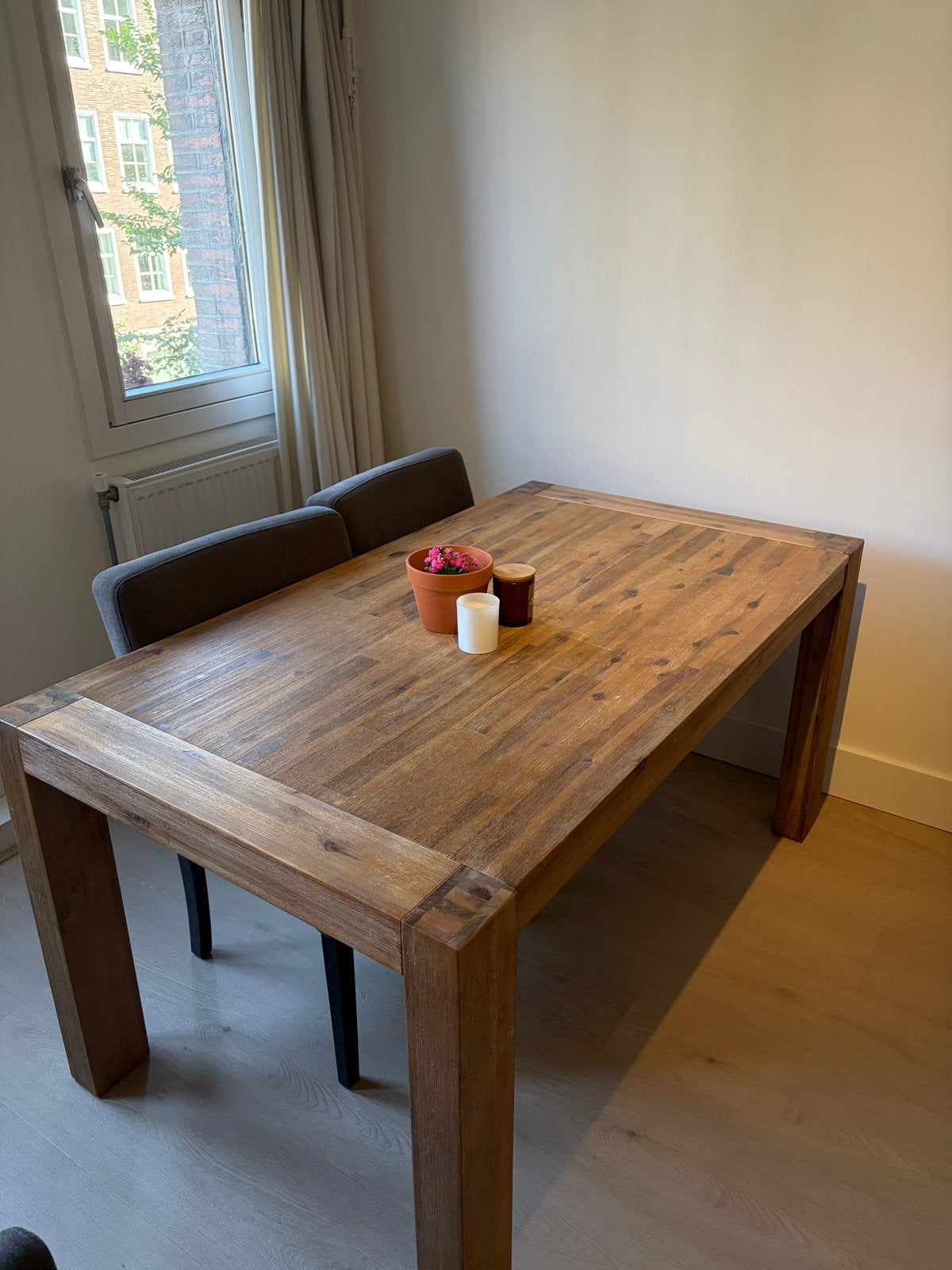 Houten eettafel in zeer goede staat - Ophalen Nieuwmarkt, 100 tot 150 cm, Zo goed als nieuw, Vier personen, Rechthoekig