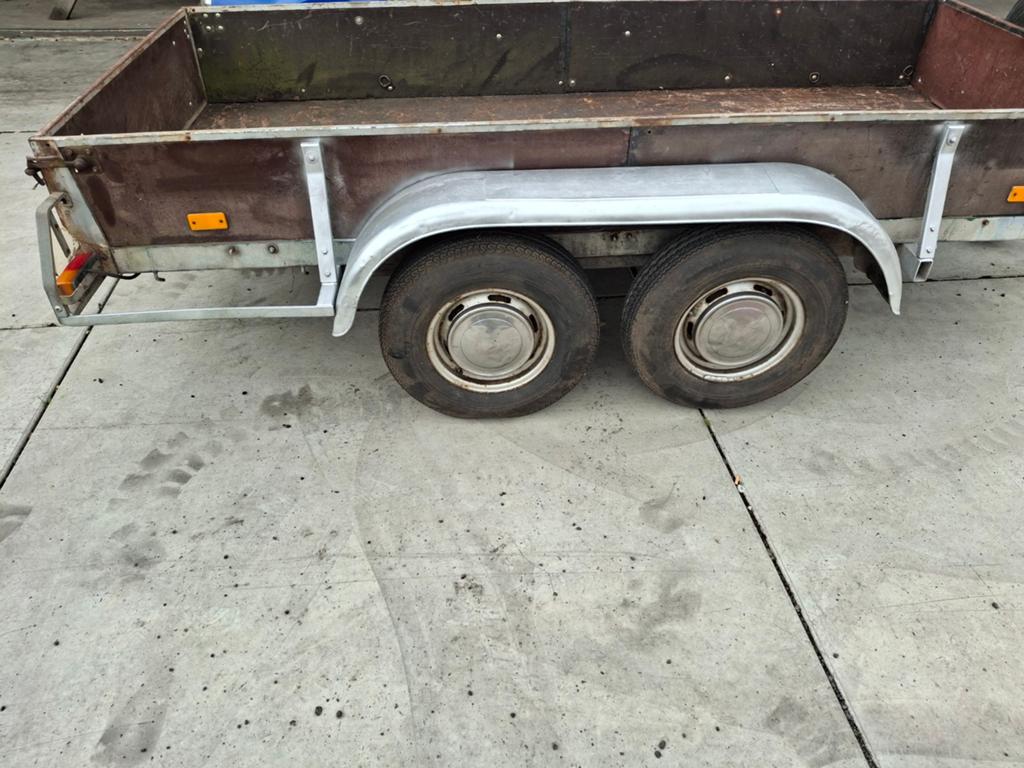 Goed en een mooie aanhanger met kenteken, Auto diversen, Aanhangwagen-onderdelen, Ophalen, Zo goed als nieuw