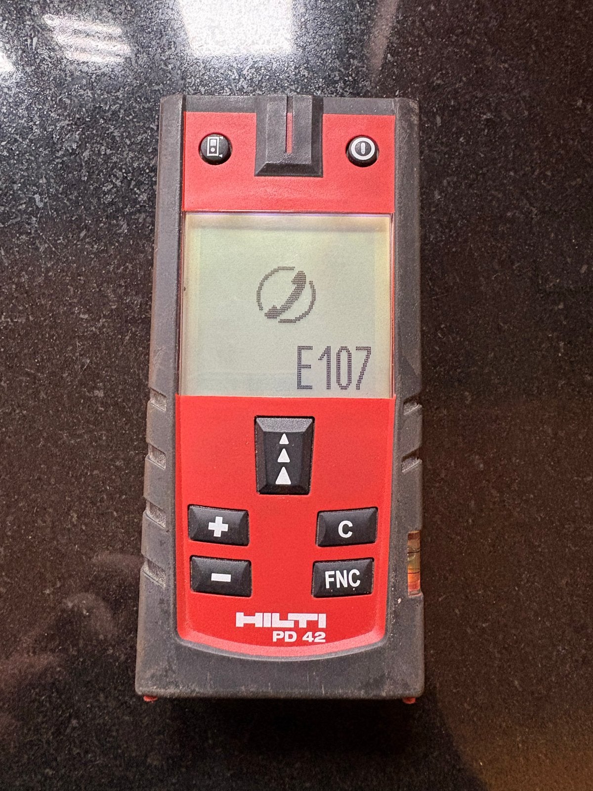 Hilti PD 42 Laser Afstandsmeter Met FOUTCODE, Doe-het-zelf en Verbouw, Ophalen of Verzenden, Gebruikt, Afstand