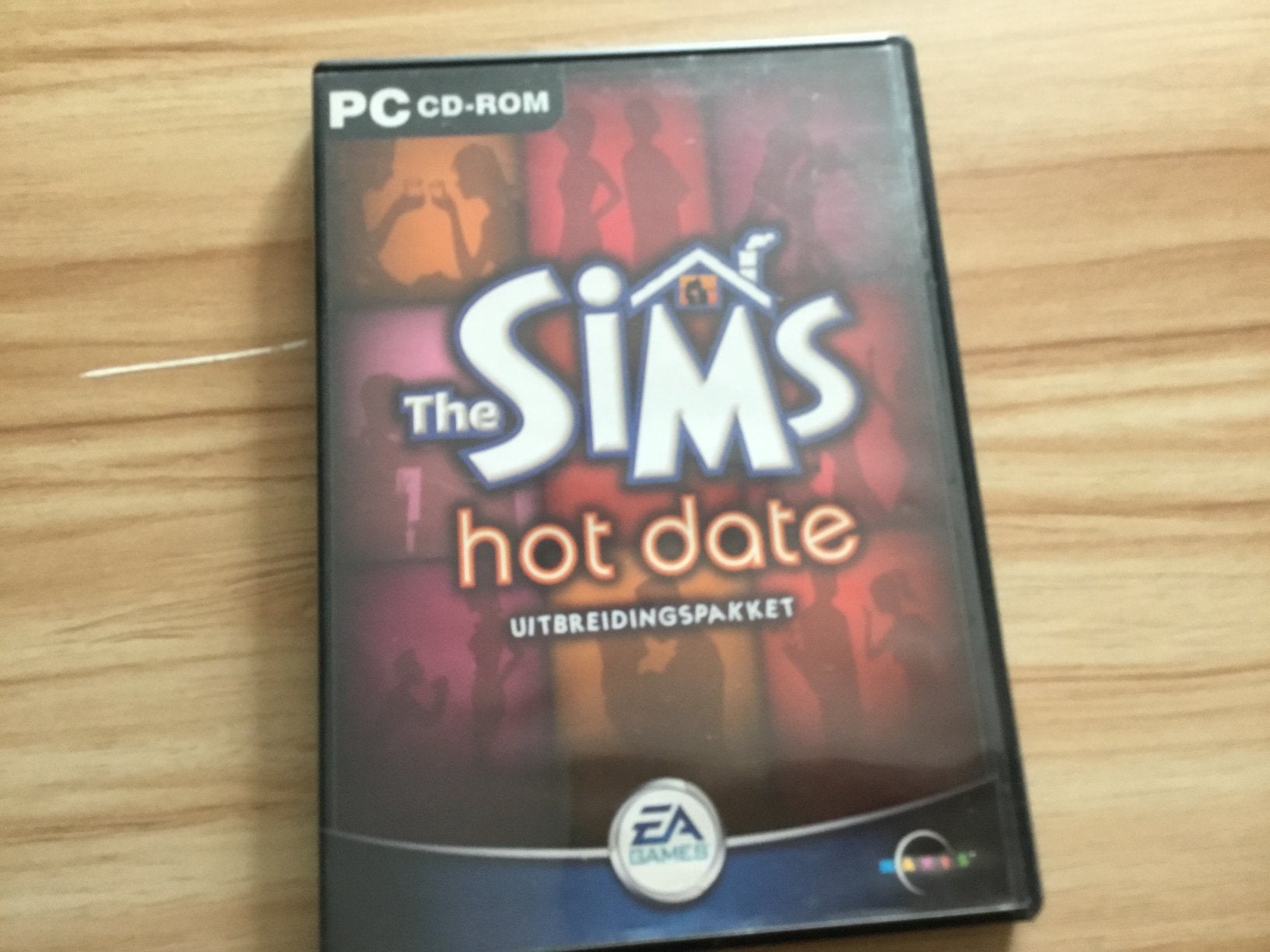 Pc game the sims hot date, 1 speler, Ophalen of Verzenden, Zo goed als nieuw, Vanaf 12 jaar