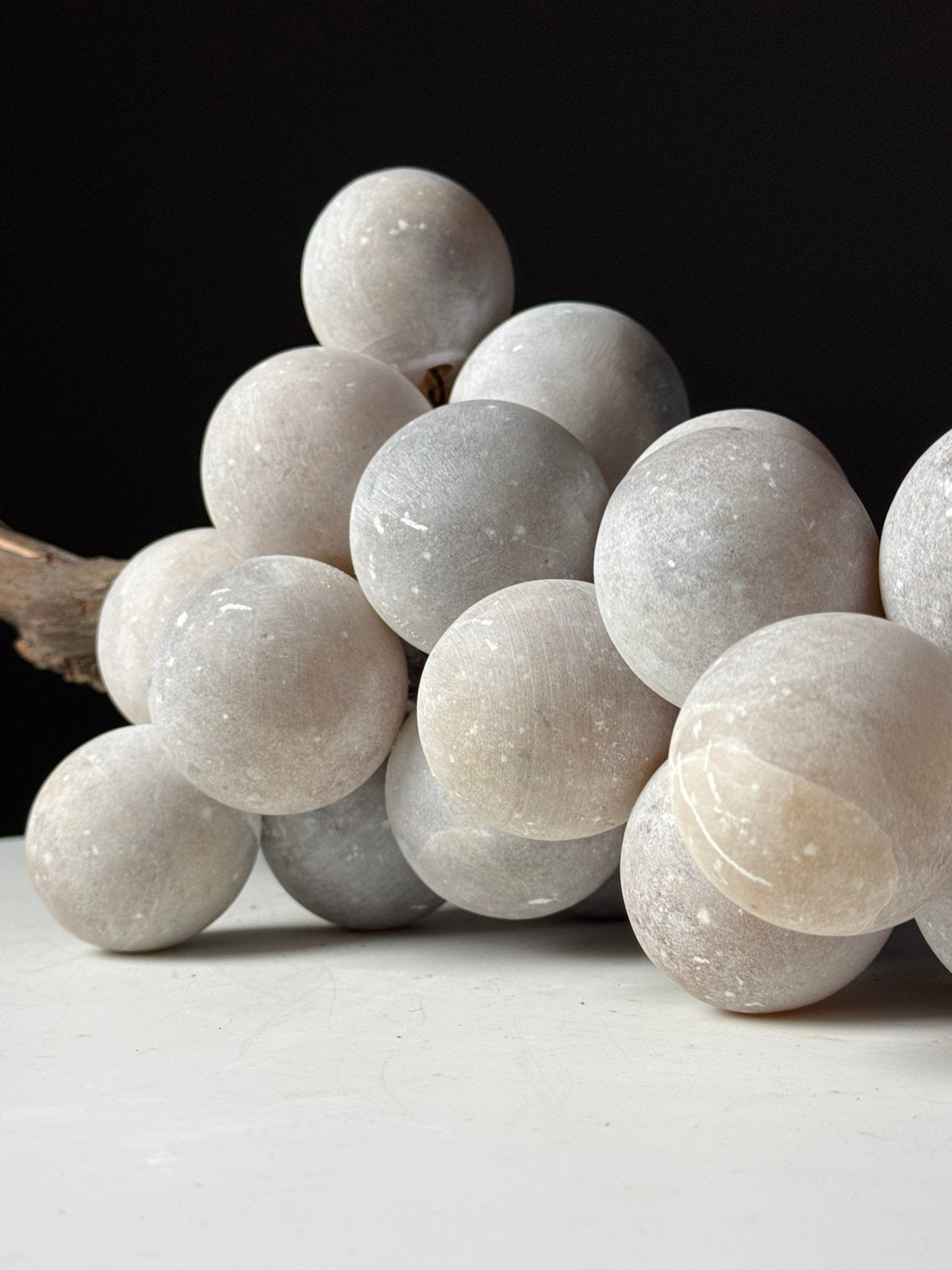 Alabaster Druiven Grijs decoratie, Ophalen