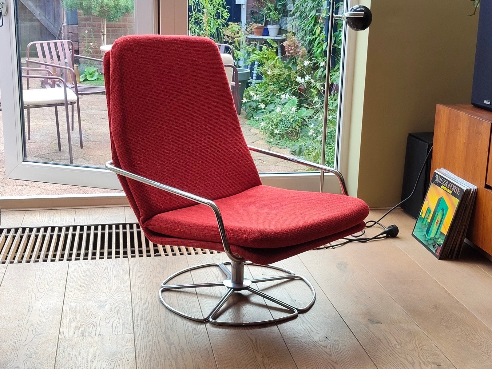 Gelderland 400 fauteuil - Goede staat, armleuning ontbreekt, Ophalen, Gebruikt, Metaal, Design, Modern