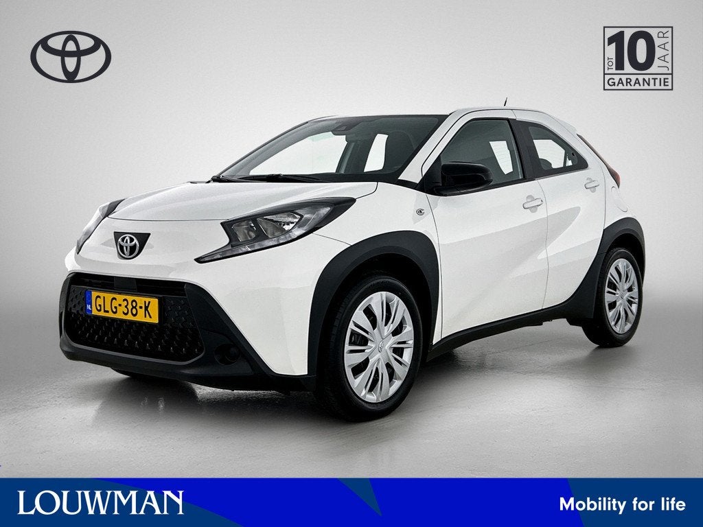 Toyota Aygo X 1.0 VVT-i S-CVT Play | Automaat | Carplay | Ai, 12 maanden, Stof, Gebruikt, 4 stoelen