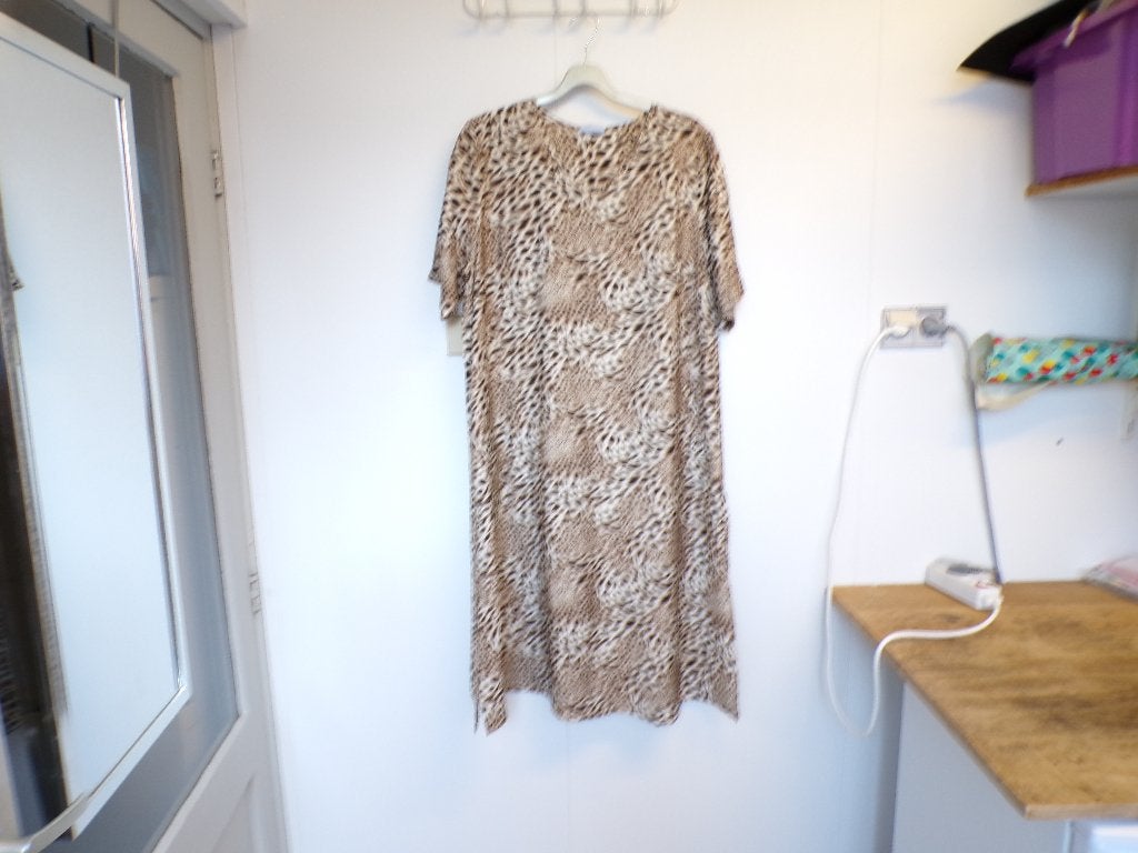 Mooi panterprint jurkje Zhenzi M - 46/48 nieuw!, Kleding | Dames, Zhenzi, Meerkleurig, Jurk, Nieuw