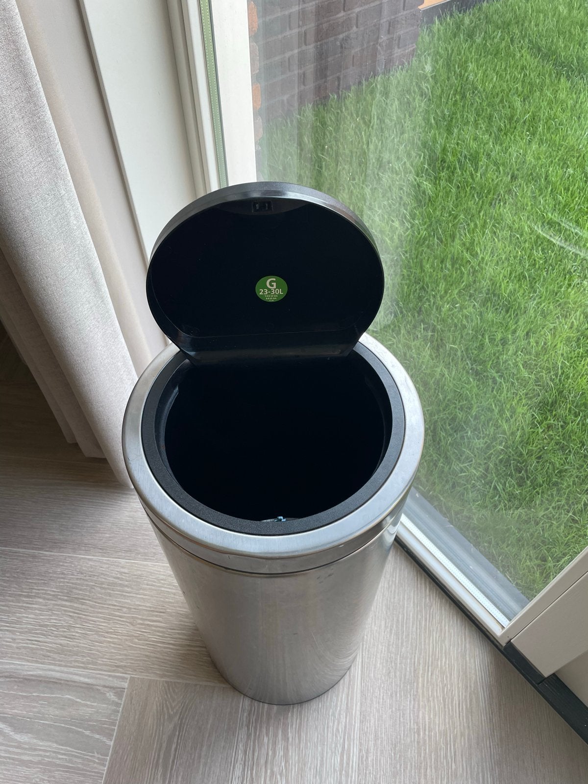 Brabantia prullenbak 23-30L RVS, Huis en Inrichting, Woonaccessoires | Prullenbakken, Ophalen, Gebruikt, 20 tot 30 liter, Rvs