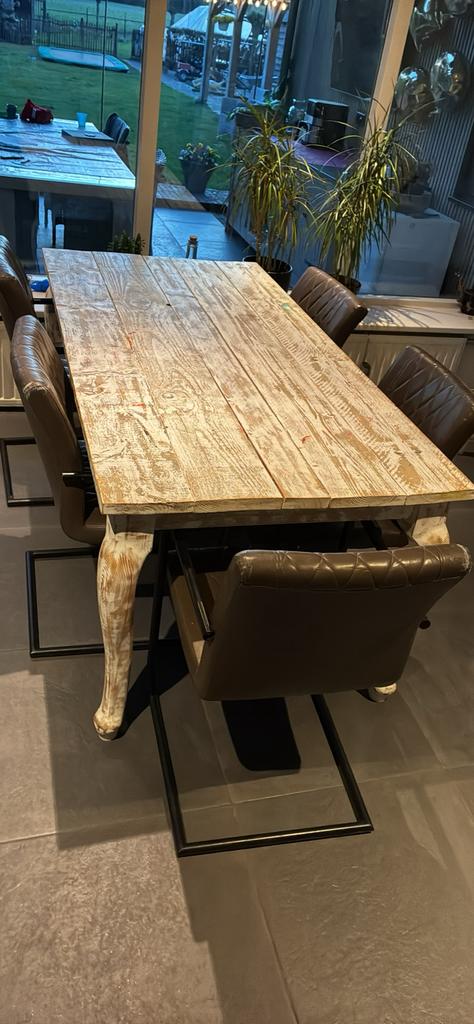 Stoere robuuste tafel incl 5 stoelen, Huis en Inrichting, Complete eetkamers, Ophalen of Verzenden, Zo goed als nieuw, 4 tot 6 stoelen