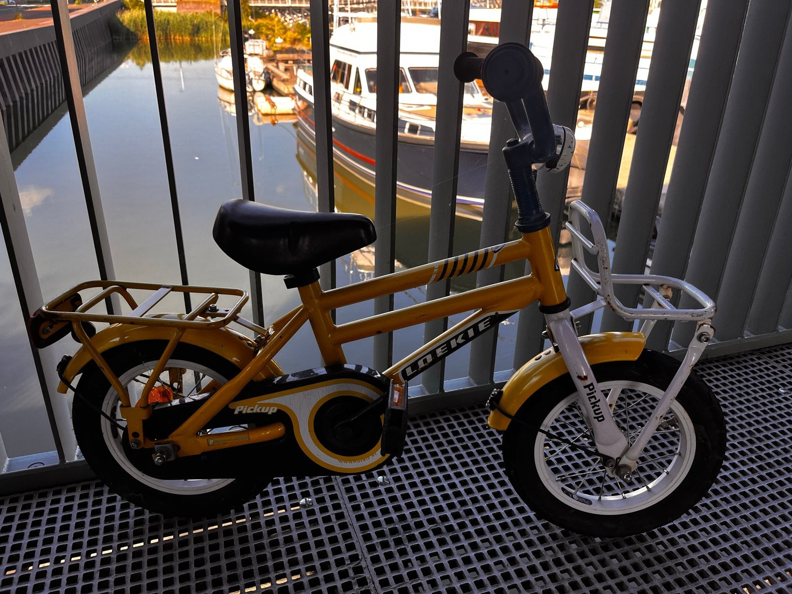Kinderfiets Loekie, Ophalen, Gebruikt, Terugtraprem, Minder dan 16 inch