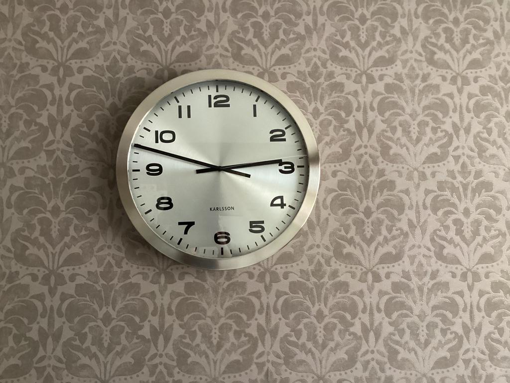 Wandklok Karlsson 51 cm, Ophalen, Zo goed als nieuw, Wandklok