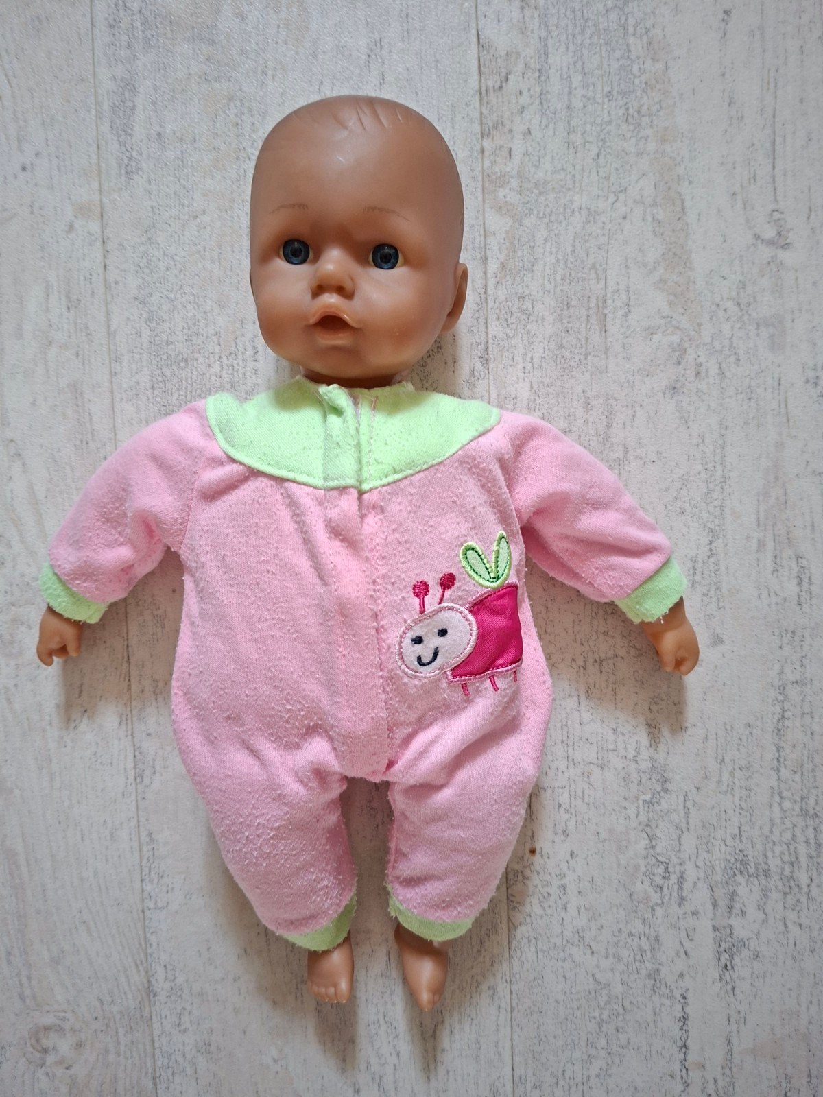 Baby popje, zacht lijfje+hard hoofdje,met leuk kleertjes aan, Ophalen, Zo goed als nieuw, Babypop