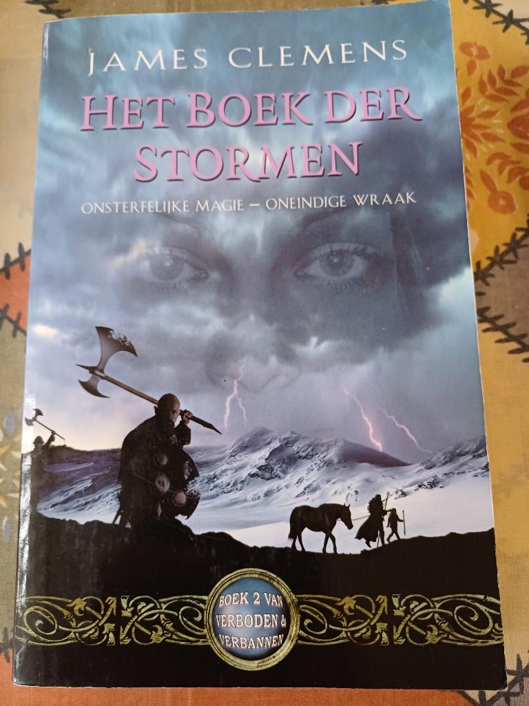 James clemens:boek der stormen.verboden en verbannen., Ophalen, Gelezen, James clemens