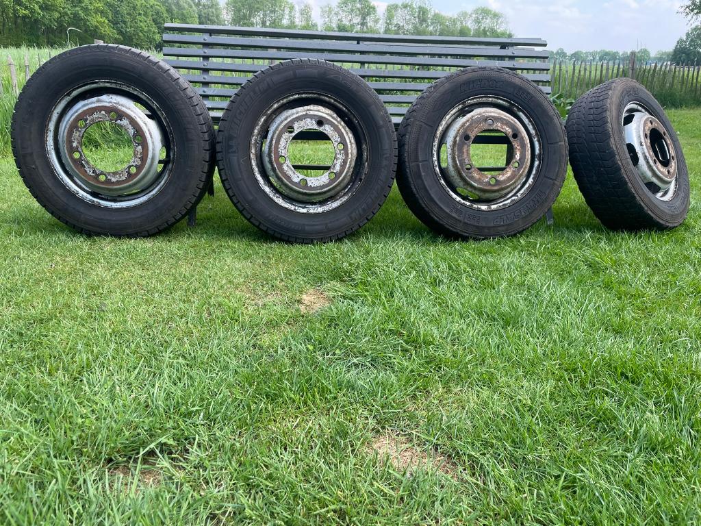 Velgen met banden – dubbellucht – 195/70 R15C M+S, Ophalen, 15 inch, Band(en), 195 mm