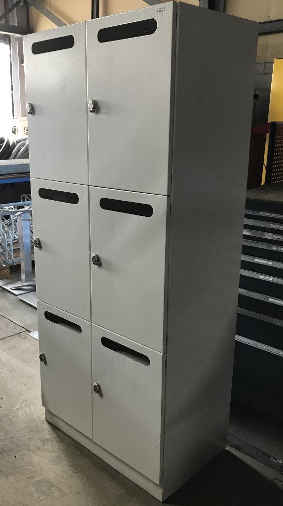 Lockerkast, 6 deuren, postvak, opbergvak, Ophalen, Gebruikt