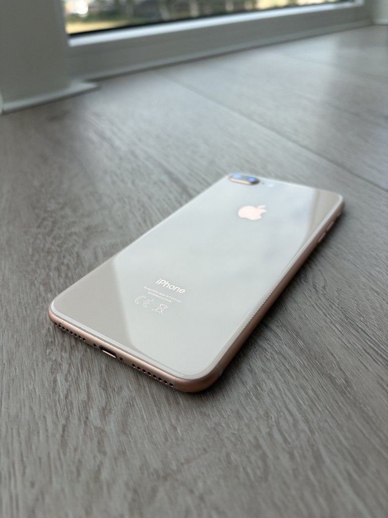 Foto 6 van iPhone 8 Plus 128GB Roségoud – nette staat