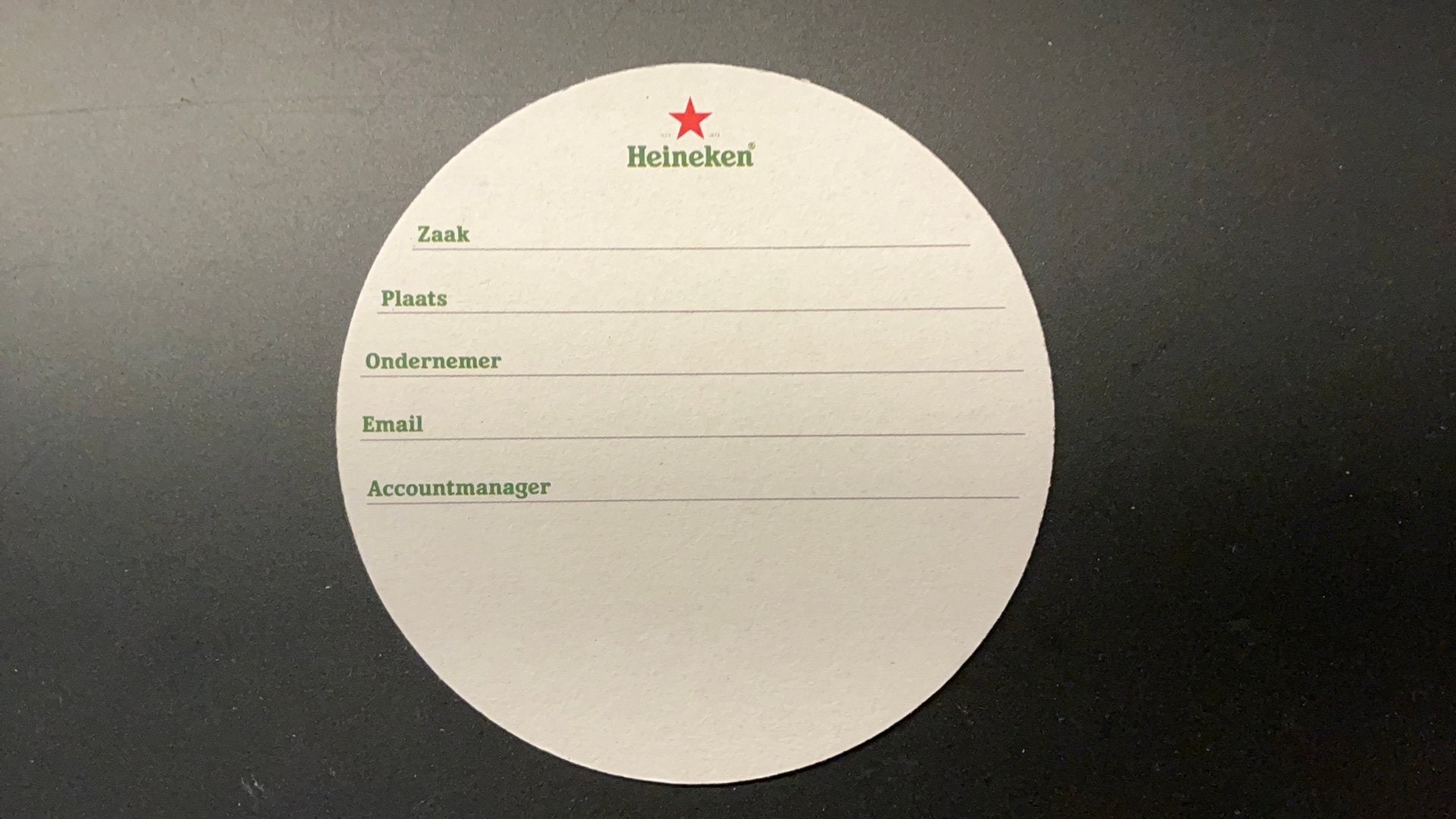 1 Heineken bierviltje NL, Verzamelen, Biermerken, Ophalen of Verzenden, Zo goed als nieuw, Viltje(s), Heineken
