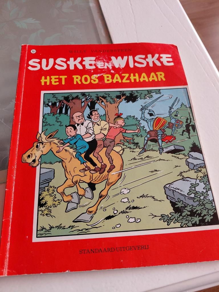 Suske en wiske 1977 stripboek Het Ros Bazhaar., Gelezen, Eén stripboek, Ophalen of Verzenden, Suske en wiske
