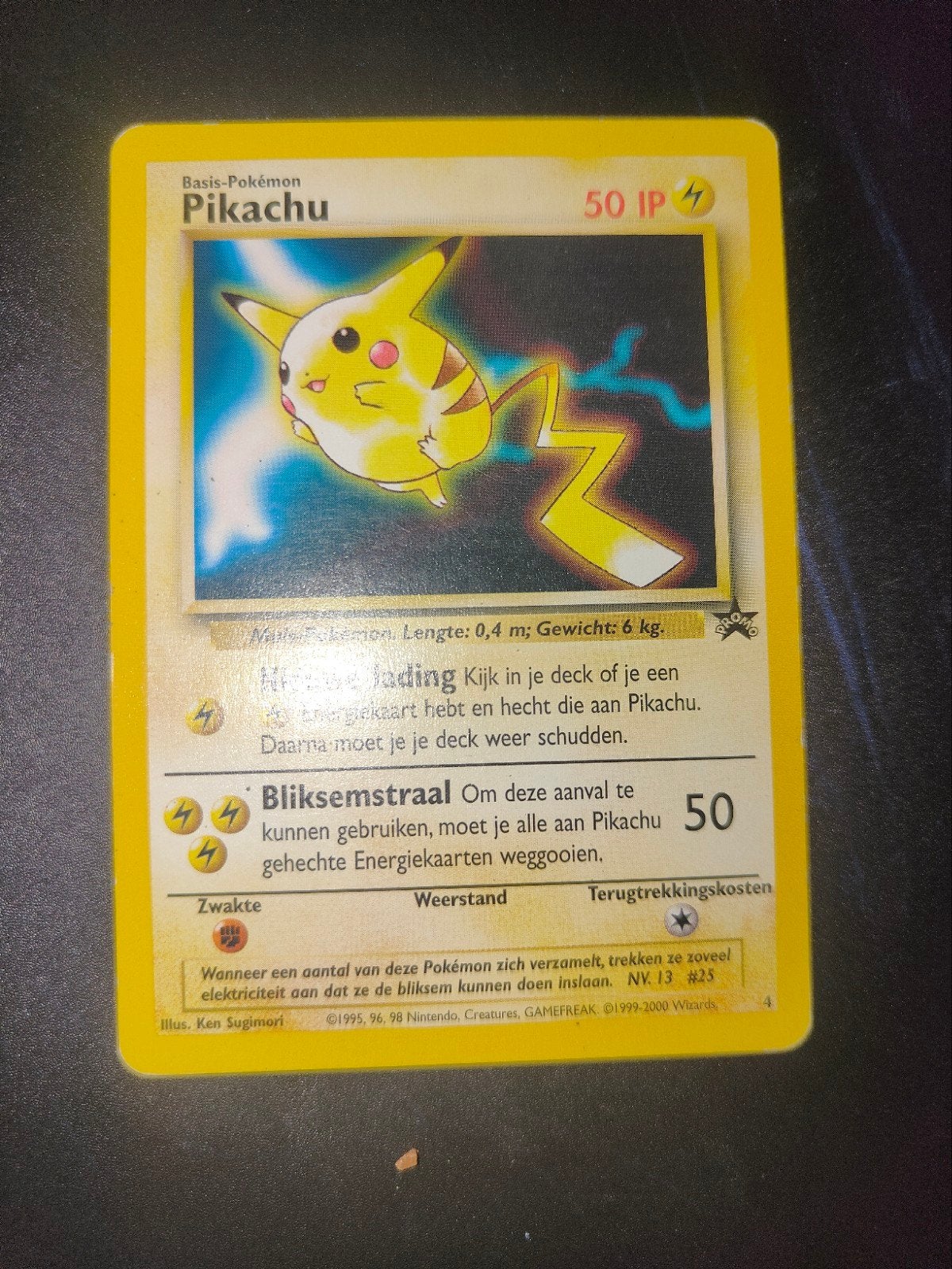 Pikachu Black Star Promo 4 Pokémon Kaart - Zeldzaam!, Ophalen of Verzenden, Gebruikt, Losse kaart