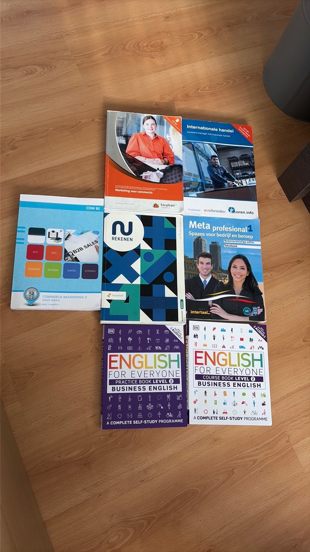 Schoolboeken international bussines mbo summacollge, Boeken, Ophalen of Verzenden, Zo goed als nieuw, Overige niveaus