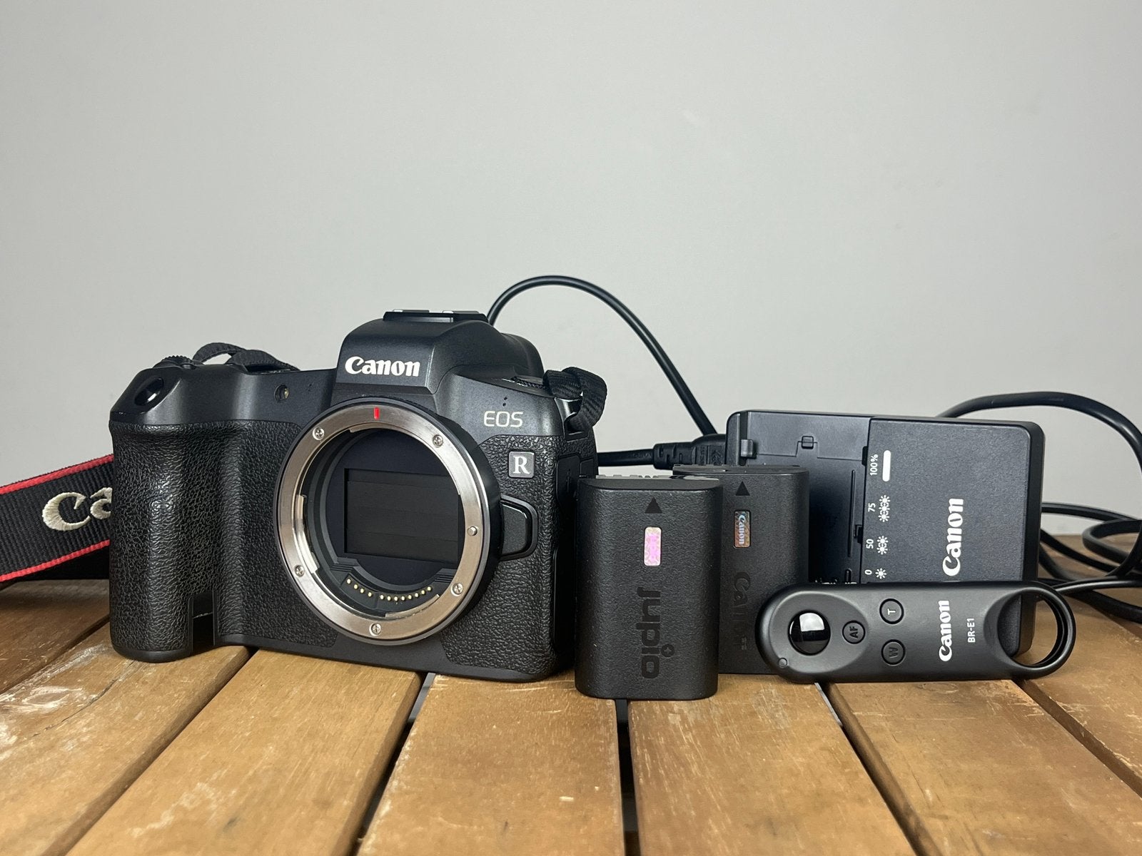 Canon EOS R met EF-RF adapter en afstandsbediening, Ophalen of Verzenden, Zo goed als nieuw, Canon, Geen optische zoom