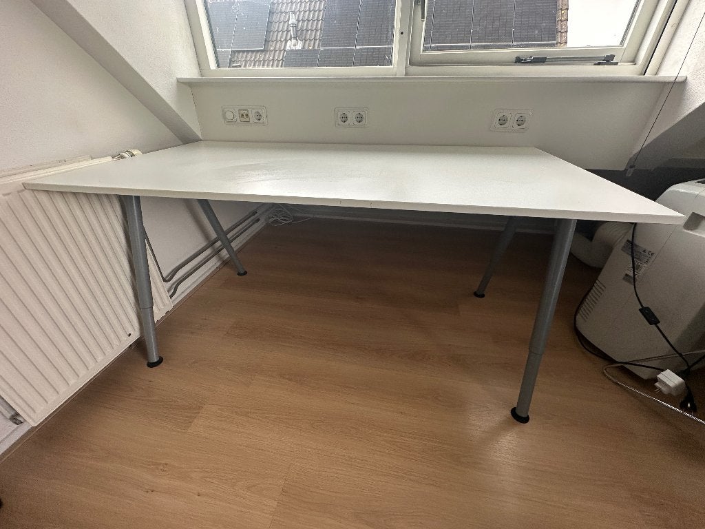 Mooi wit bureau met verstelbare poten GALANT van IKEA 160x80, Ophalen, In hoogte verstelbaar, Gebruikt