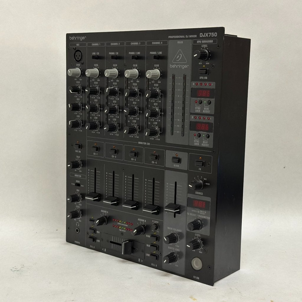 BEHRINGER DJX750 Mixer, Behringer, Zo goed als nieuw, Support@behringer.com, Behringer (Music Tribe)
MusikhausstraÃŸe 1
94060 Pocking
Germany