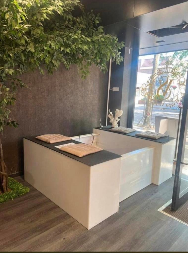Mooie 4-persoons Fishspa, Voetverzorging