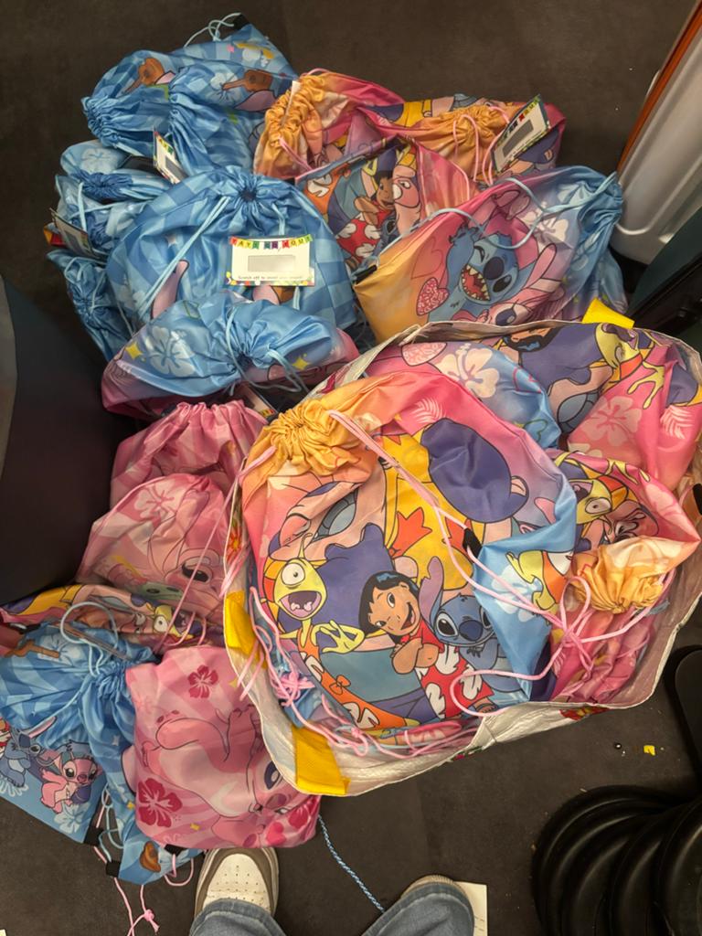 Stitch surprise tasjes gevuld met leuke prullaria, Diversen, Ophalen of Verzenden, Nieuw