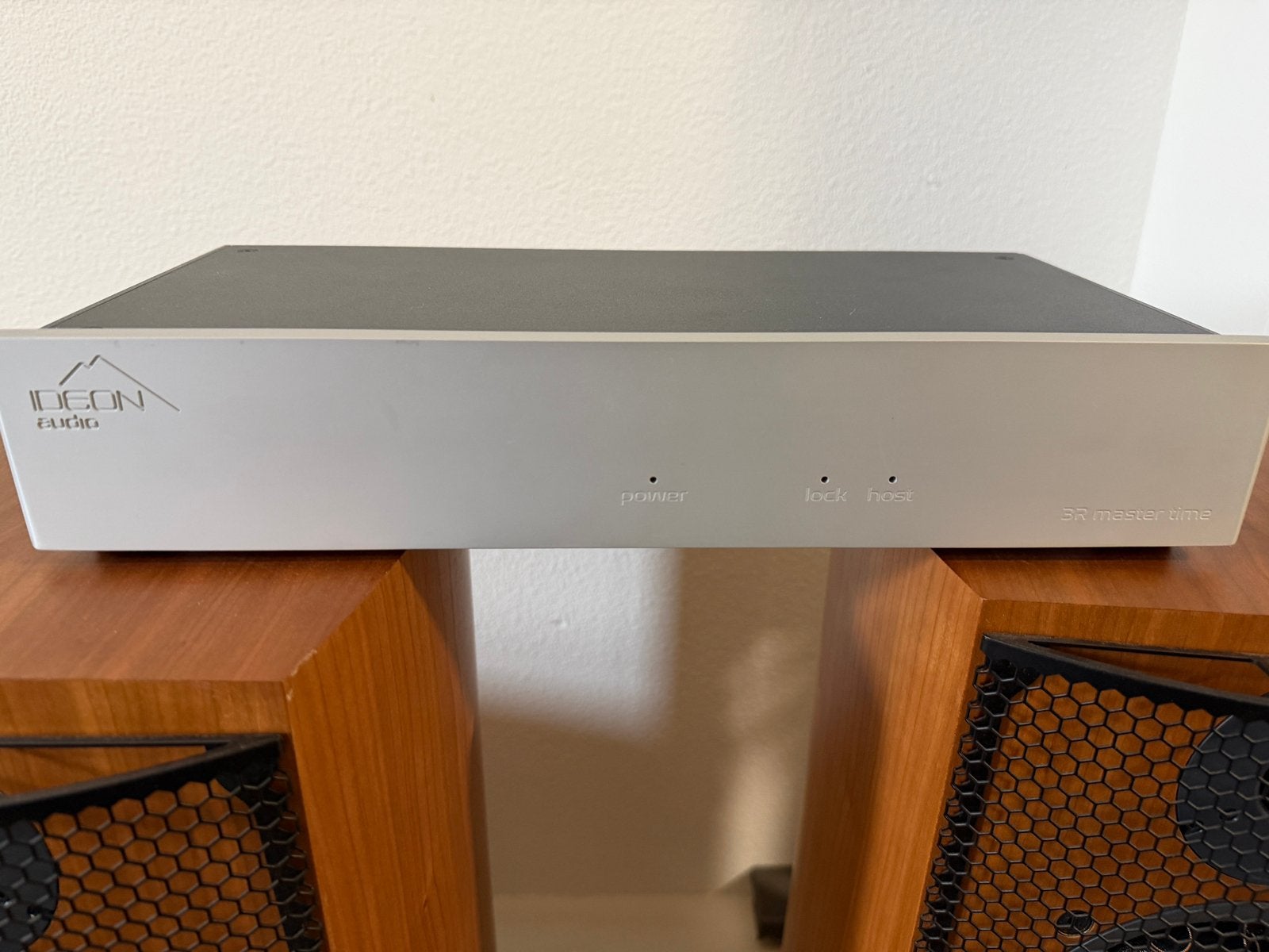 Ideon 3R Master Time USB reclocker, Info@ideonaudio.com, Ophalen of Verzenden, Zo goed als nieuw, Ideon audio