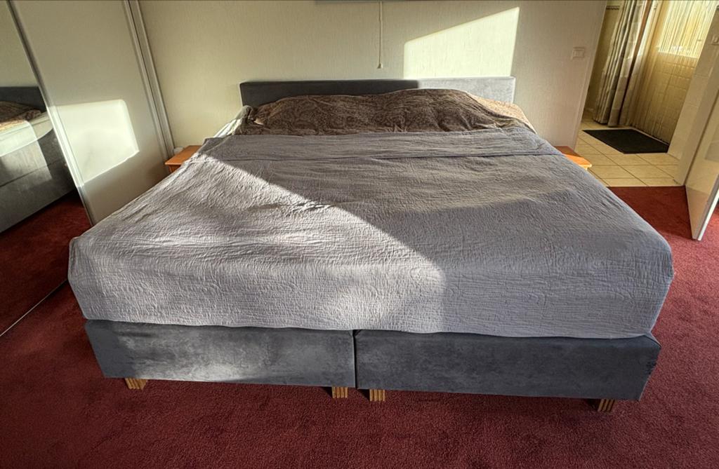 Zo goed als nieuw tweepersoonsbed van Totaalbed, Ophalen, Gebruikt, 210 cm, Tweepersoons