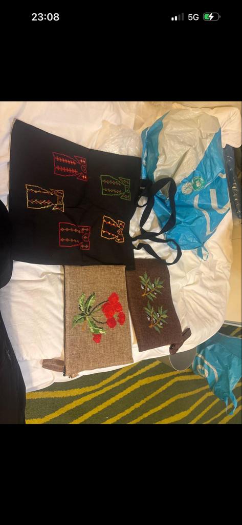 Handgemaakte geborduurde tassen - set van 3, Ophalen of Verzenden, Zo goed als nieuw, Zwart, Overige typen