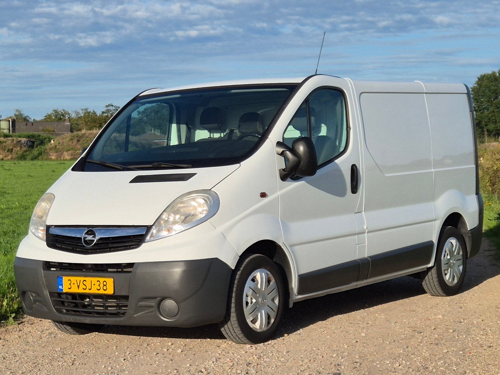 Opel Vivaro  |  2.0 CDTI 114PK  |  Zeer nette bestelbus, Auto's, Voorwielaandrijving, Stof, 1995 cc, 4 cilinders