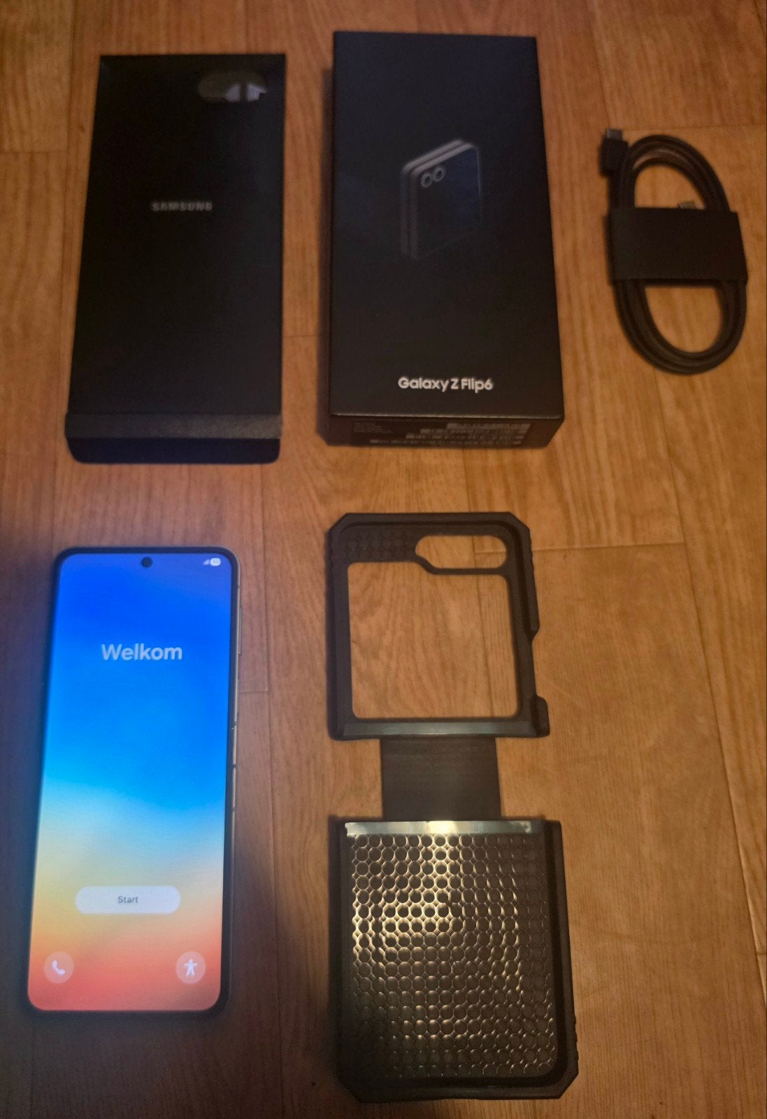 Foto 6 van Samsung Galaxy Z Flip 6 (512 GB) Z.G.A.N Inclusief Bon