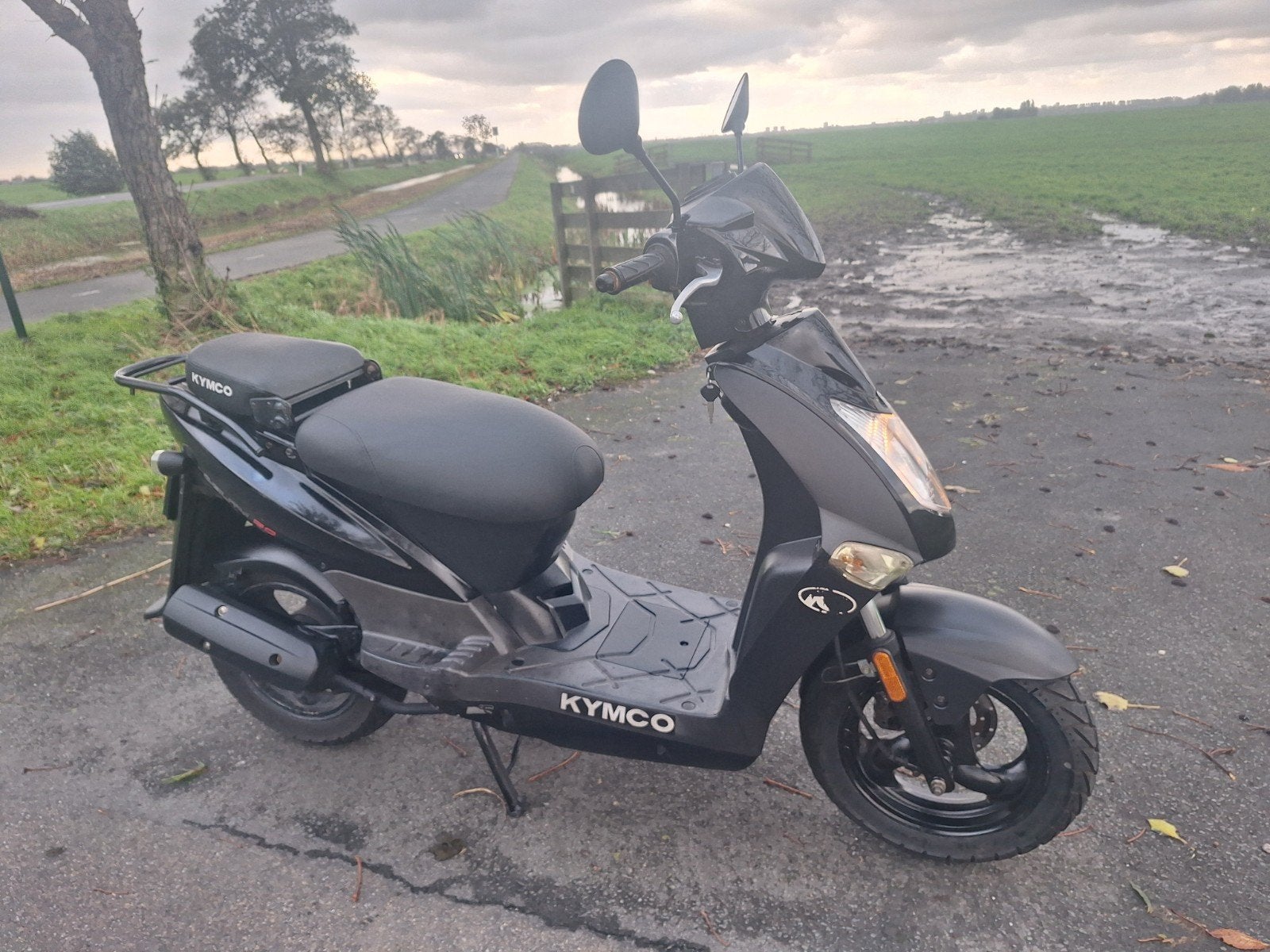 Mooie Kymco Agility 45km bromscooter geel kenteken, Fietsen en Brommers, Ophalen, Gebruikt, Benzine, Agility