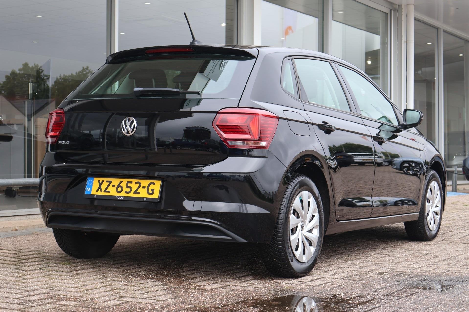 Volkswagen Polo 1.0 TSI 95pk Comfortline | Navigatie | Carpl, Auto's, Voorwielaandrijving, 12 maanden, Stof, Zwart